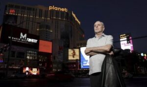 Las Vegas journalist dies in stabbing incident outside home