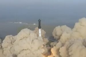 World’s largest SpaceX rocket explodes during test flight